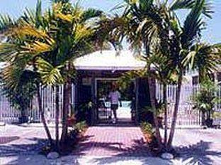 Отель Alexander Palms Court Ки-Уэст Экстерьер фото